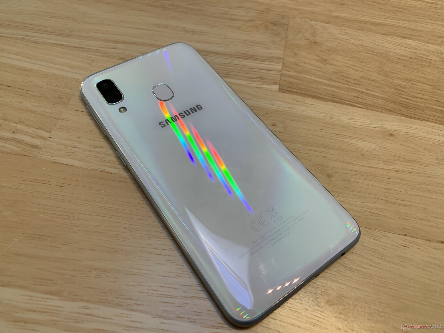 三星galaxy a40智能手机评测