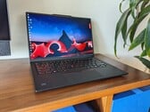 联想 ThinkPad X1 Carbon G12 笔记本电脑评测：三年来首次重大更新