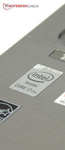 Intel的Core i7提供了充足的动力。