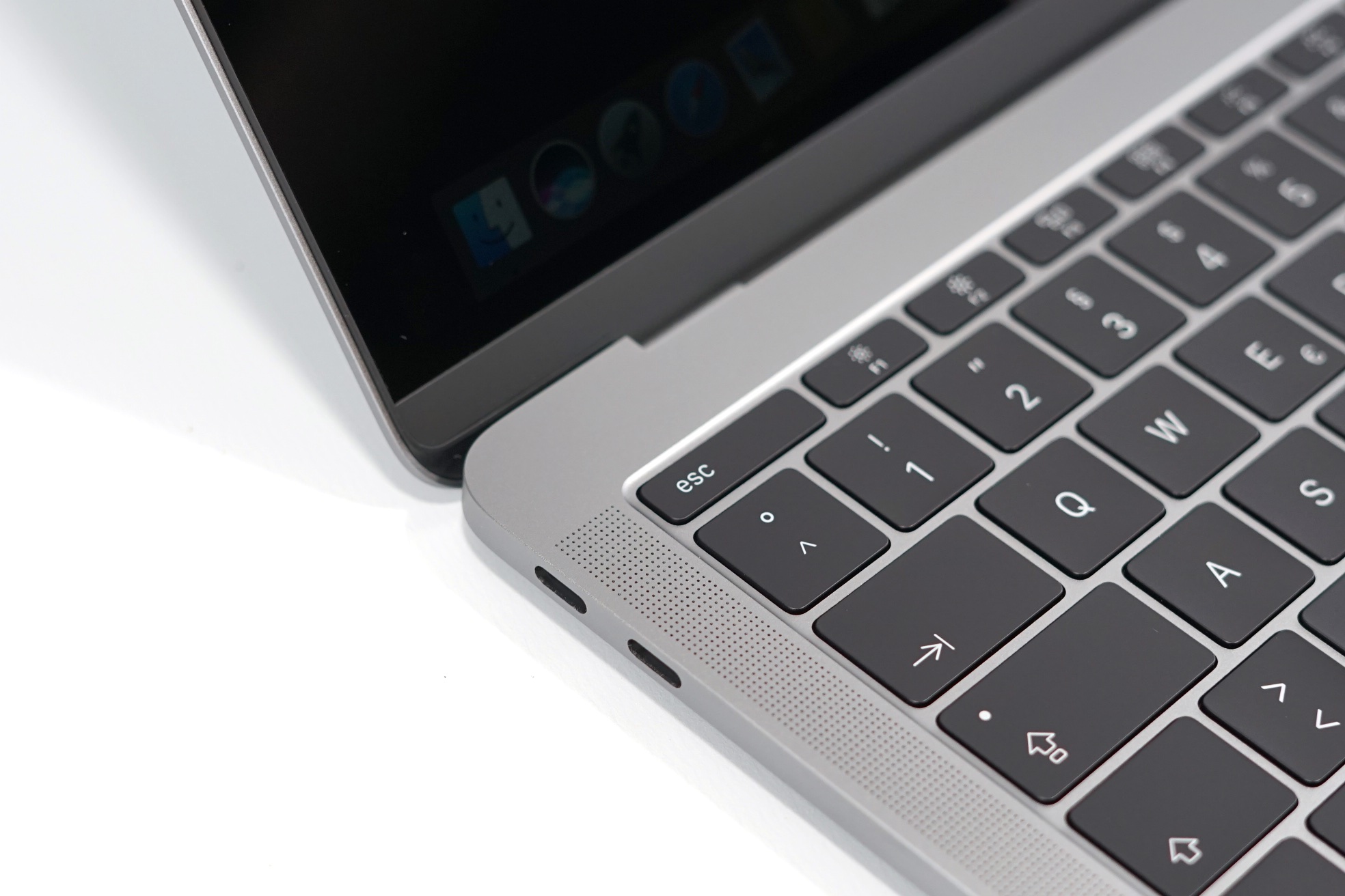macbook pro 13.3 inch 2017