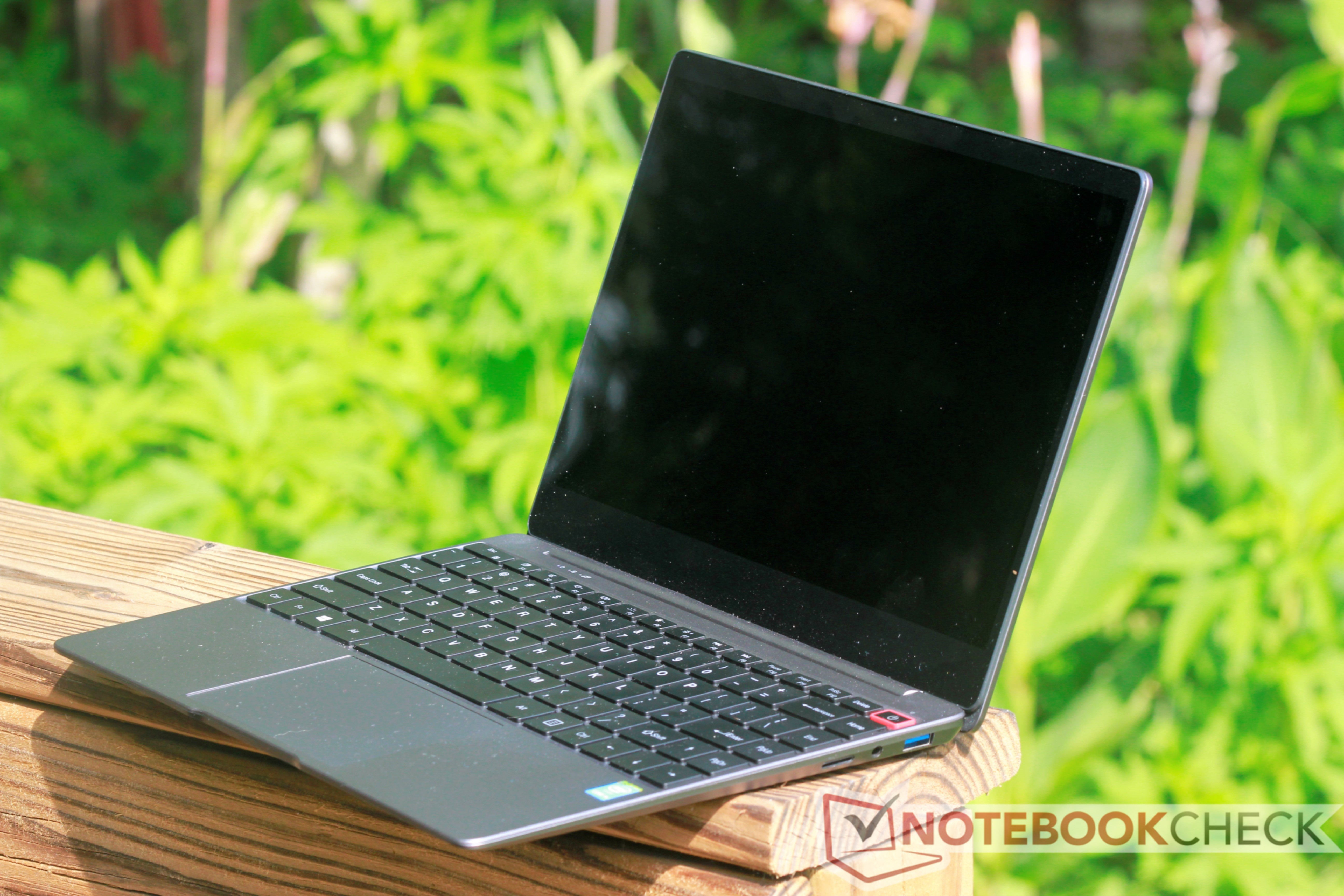 驰为aerobook 19 笔记本电脑评测 一台众筹出来的笔记本 Notebookcheck