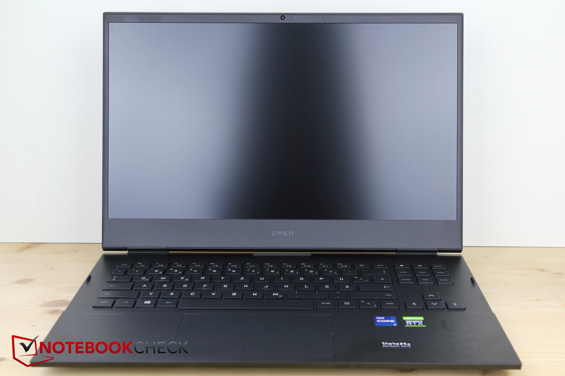 惠普Omen 16笔记本电脑回顾。强大的RTX 3070游戏笔记本有不必要的缺点 