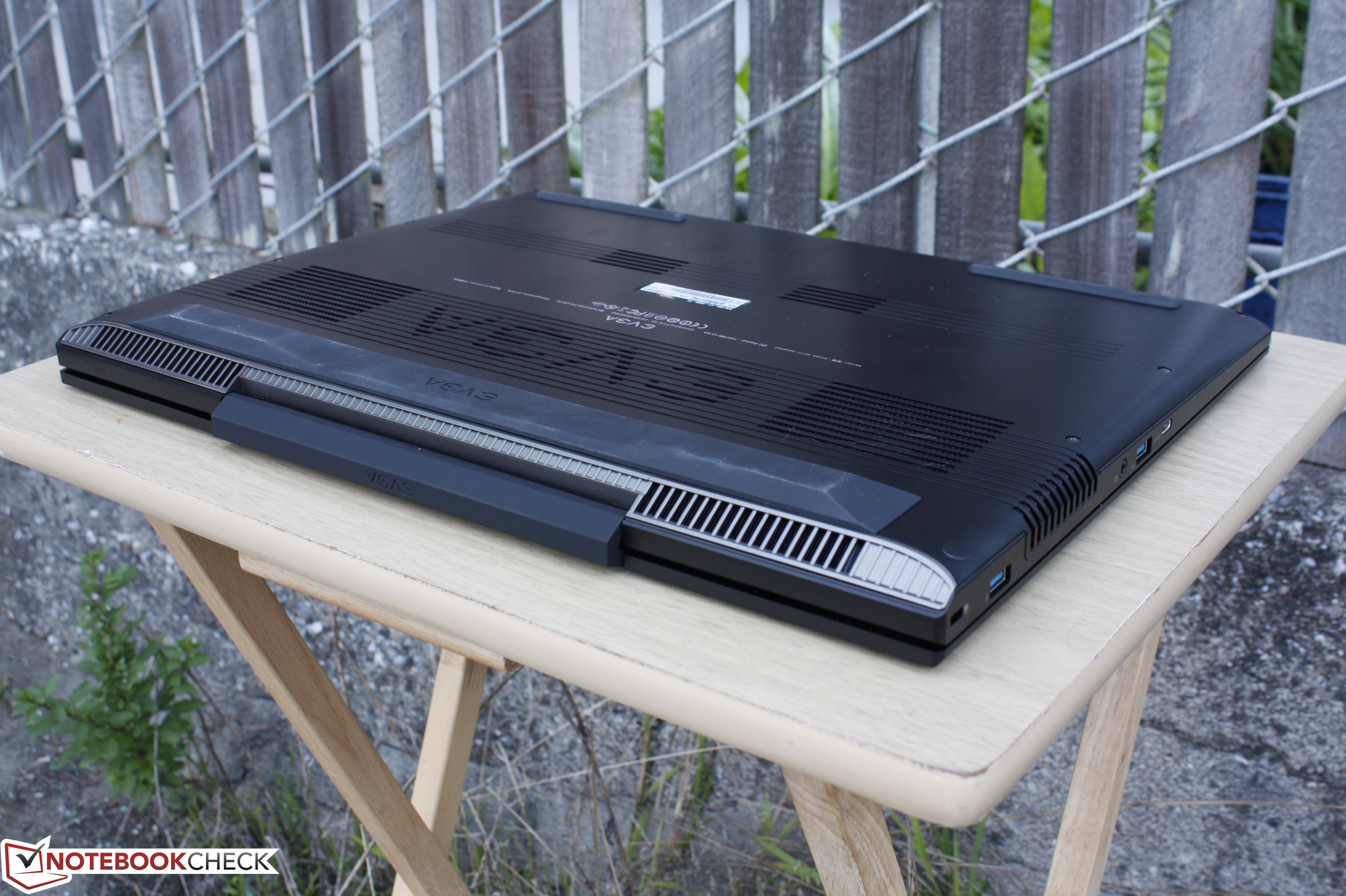 evga sc17 gtx 1070 笔记本电脑简短评测