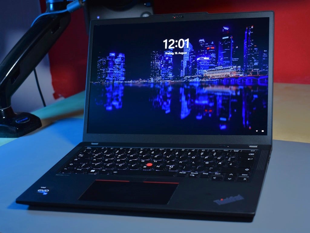 Thinkpad X13 gen 4 AMD 半年使用 ThinkPad X13 Gen 4 | どこでもパワフルなパフォーマンスを発揮