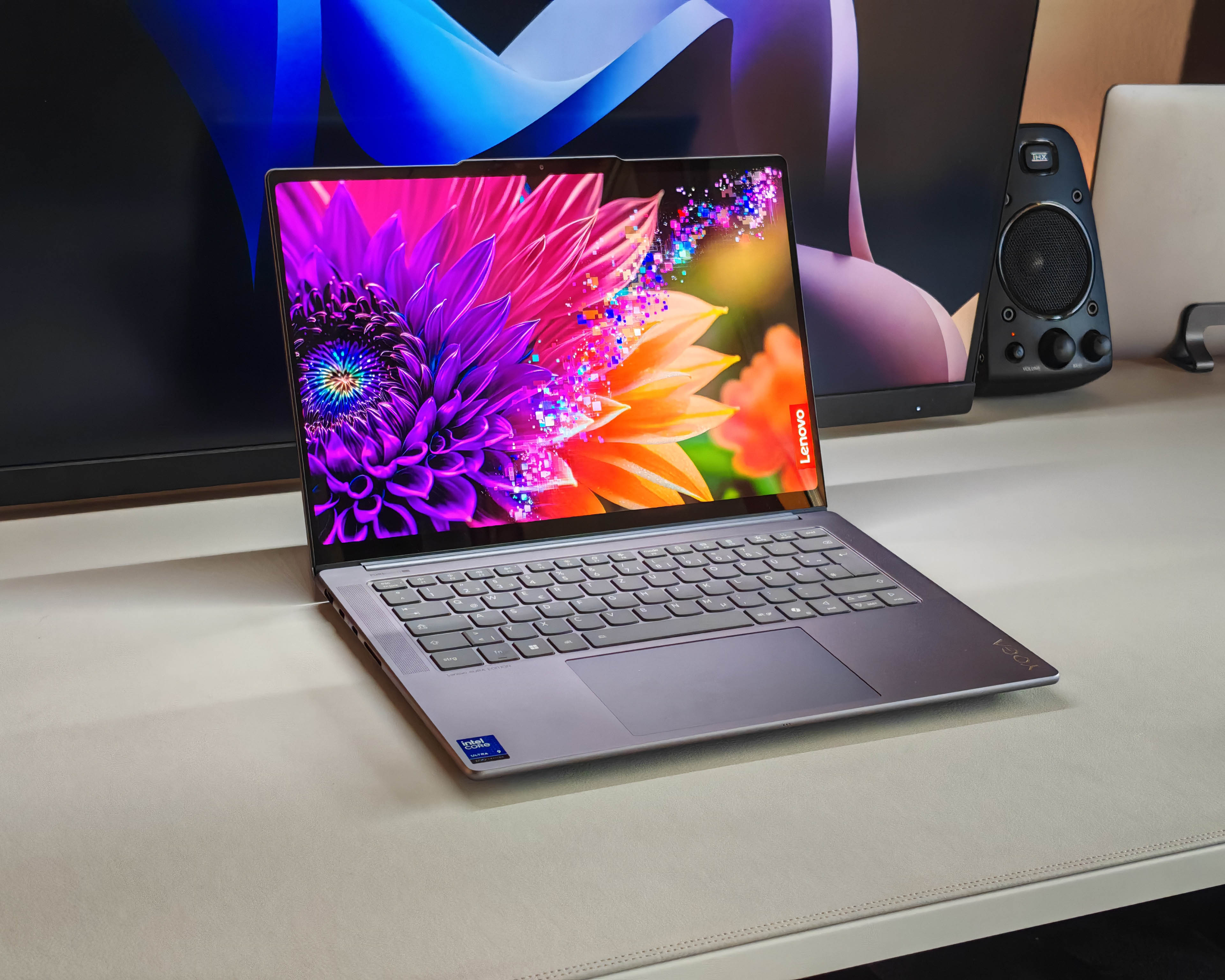 联想Yoga Pro 7i 10 创享版评测--配备出色OLED 触摸屏的多媒体笔记本