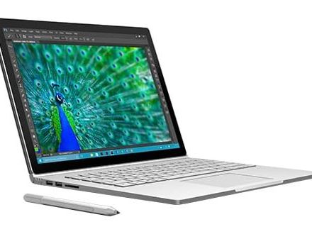 Dual companion: Microsoft Surface Book Core i7