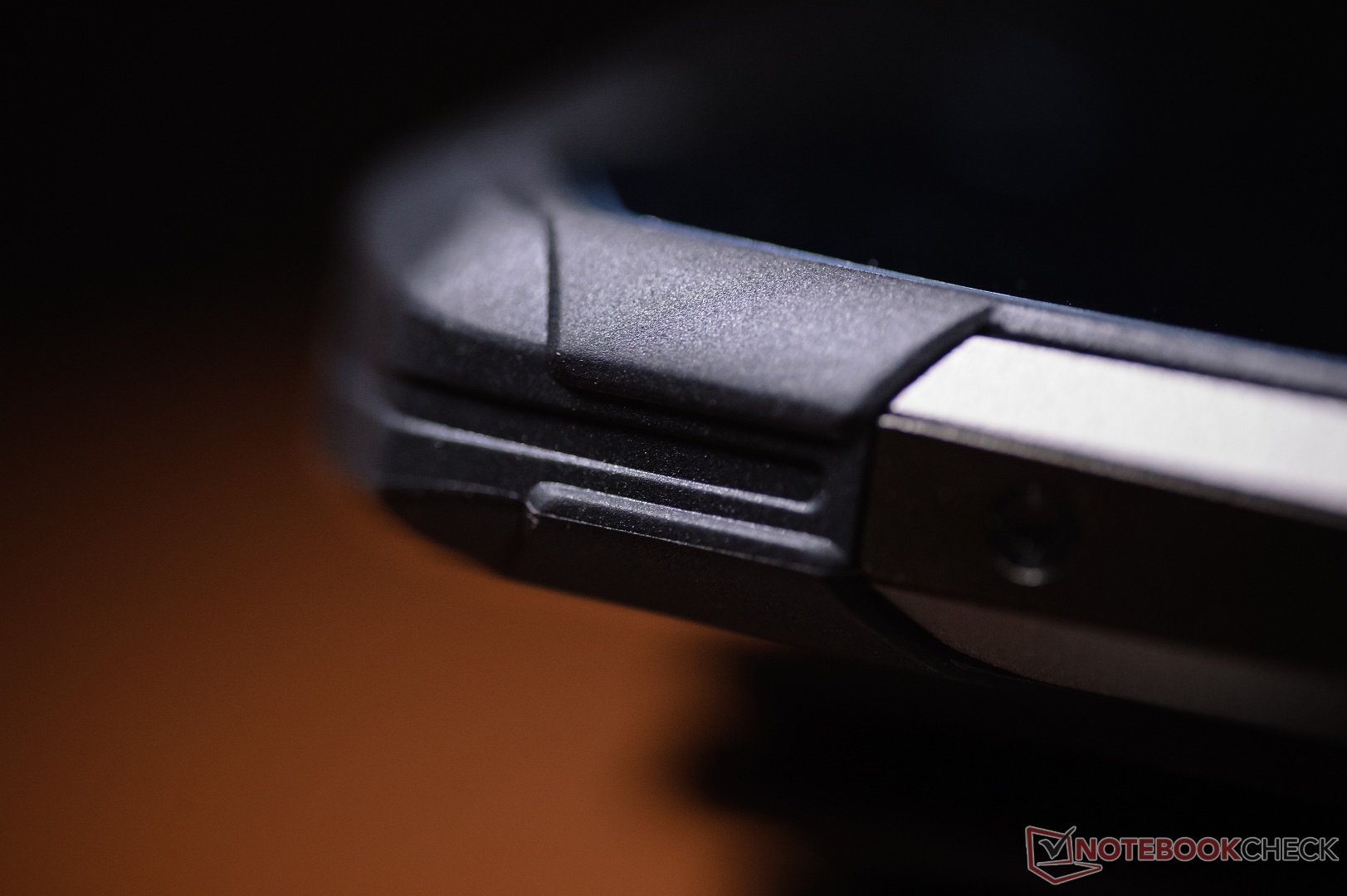 Doogee S98 Pro上手。S98配备了热像仪，失去了副显示屏 - Notebookcheck