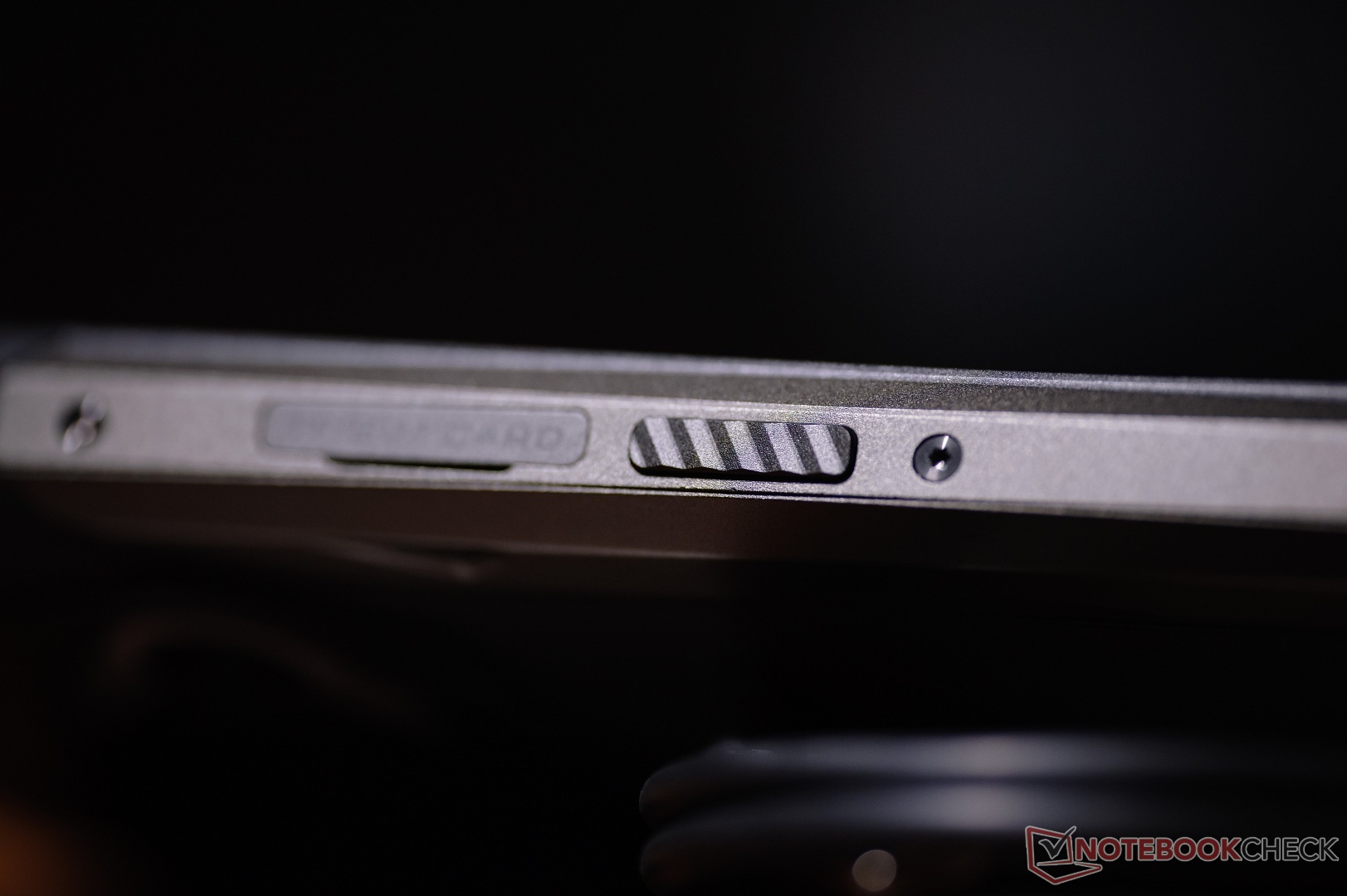 Doogee S98 Pro上手。S98配备了热像仪，失去了副显示屏 - Notebookcheck