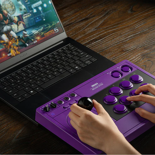 8BitDo 街机手柄与 Windows 电脑兼容。