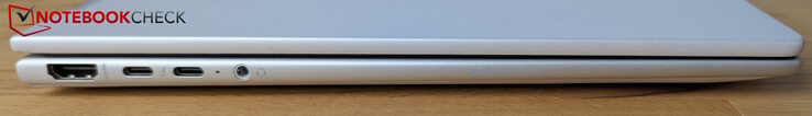 左：HDMI 2.1、2 个 Thunderbolt 4（PD、DP 2.1、HP 睡眠和充电）、耳机音频插孔