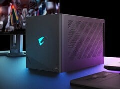 技嘉将GeForce RTX 5090 台式机显卡装入配备 Thunderbolt 5 的 eGPU 机箱（图片来源：技嘉）