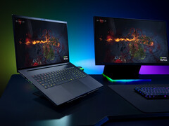 桌面上的 Razer Blade 18 游戏笔记本电脑（图片来源：Razer PR）