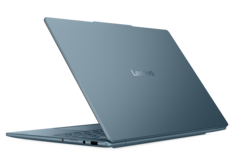 联想 Yoga Slim 7 14 代 10 现采用 AMD Krackan Point APU。(图片来源：联想）