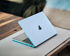 MacBook Pro 最早将于 2026 年采用 iPad Pro 的串联 OLED 显示屏技术，从而实现更薄的设计。(来源：Notebookcheck）