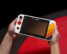 Gamestation Go 的正面有各种控制按钮。(图片来源：My Arcade）