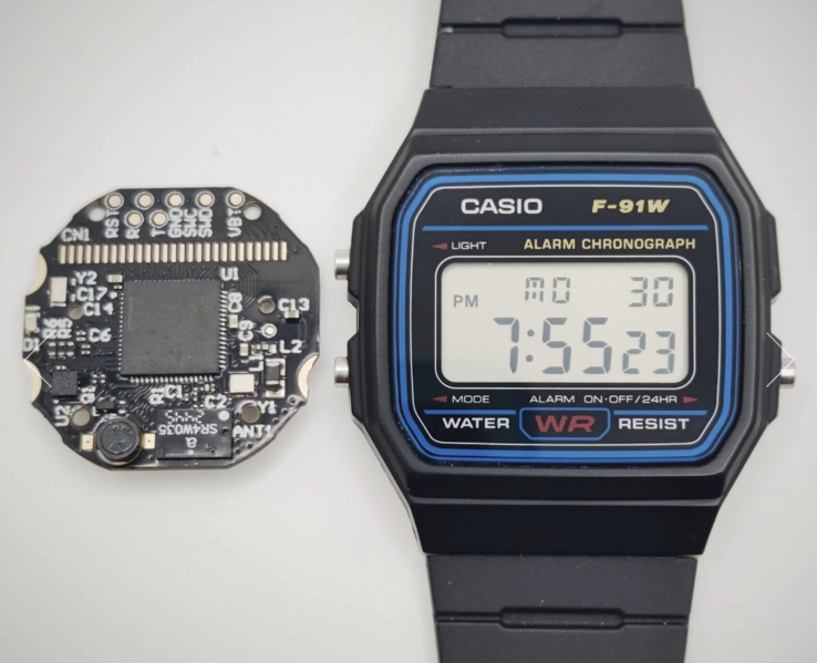 Ollee PCB 与卡西欧 F-91W 表。(图片来源：OlleeWatch）