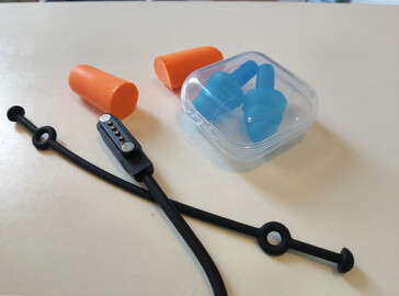 其他主要附件包括