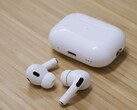 Apple AirPods Pro 2。 (来源: Jason Capriani/ZDNet)