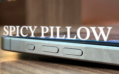 Apple iPhone 15 Pro 似乎也难逃上市不佳的命运。(图片来源:Reddit 上的 u/ACESHIGH10203 - 已编辑)