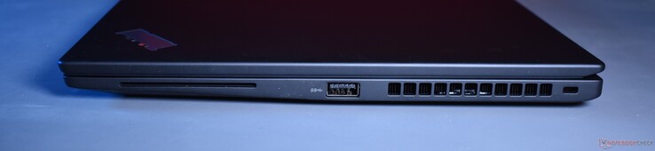 对智能卡读卡器、USB A 3.2 Gen 1、肯辛顿锁