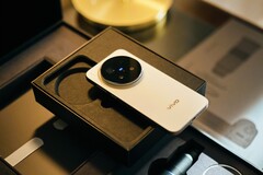 2025 年摄像头最佳智能手机来自 vivo。(图片来源：Notebookcheck）