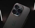 Apple 现在，Pro 和 Pro Max iPhone 都配备了三组 4800 万像素后置传感器。(图片来源：Samuel Angor - Unsplash）
