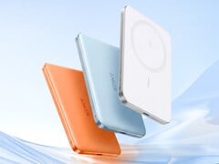 新款 Anker Air 超薄磁性移动电源厚度仅为 8.6 毫米。