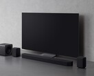 新款超重低音扬声器内置双 8 英寸驱动器，可向相反方向发射。(图片来源：三星）
