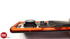 魅族X2 Pro没有后面板。(来源:PBKReviews通过YouTube)