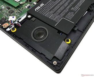 VivoBook 15X有底部发射的立体声扬声器