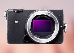 小巧的 Sigma fp 全画幅相机即将迎来后继机型。
