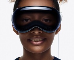 Apple Vision Pro 计算耳机（图片来源：Apple)