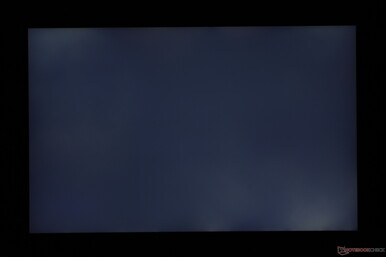 测试机的背光渗色不均匀，程度适中