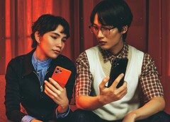 图中的 CMF Phone 2 Pro 即将迎来后继者。