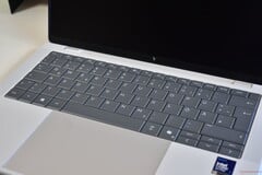 HP EliteBook X G2i 14 的用户可拆卸键盘。