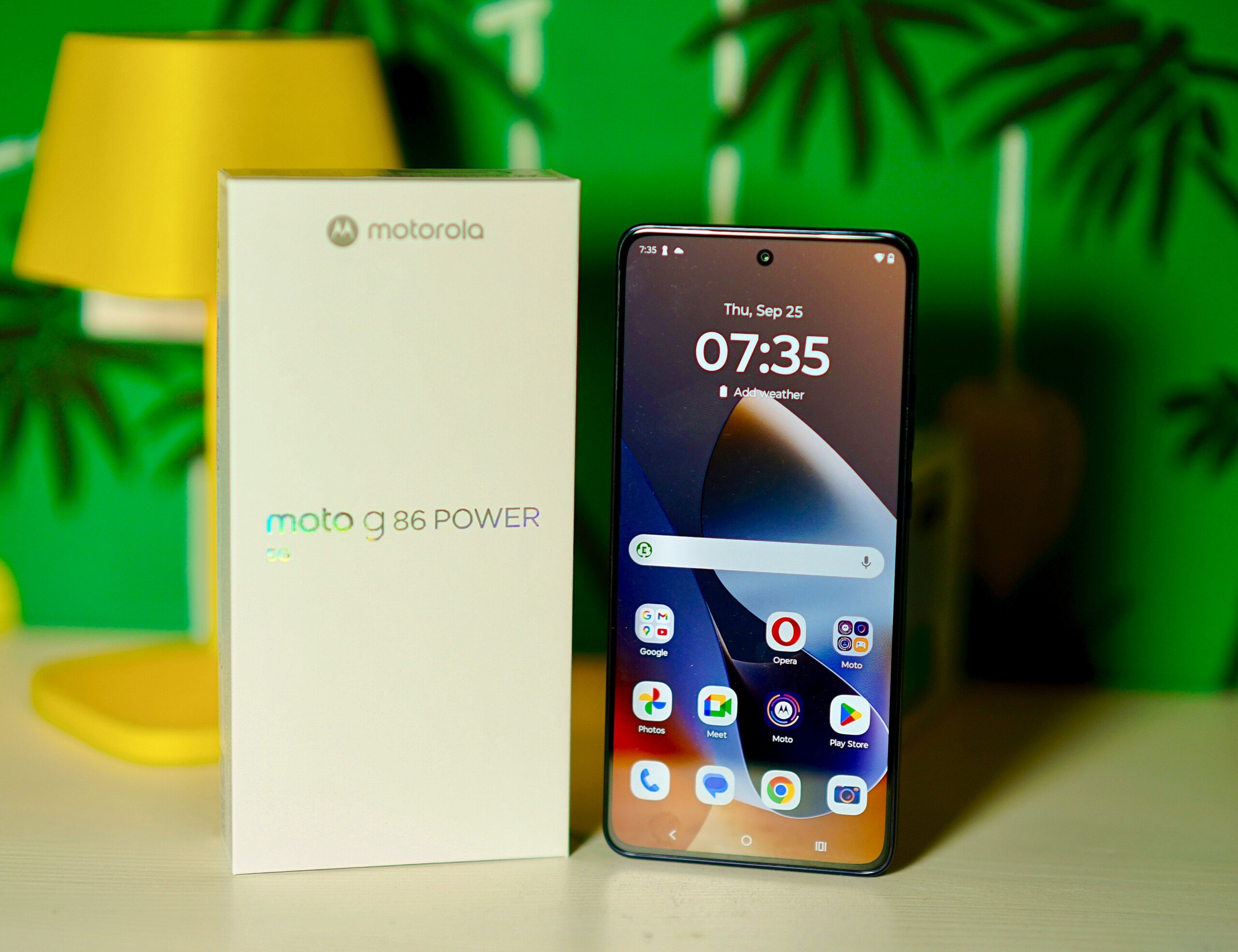 摩托罗拉 Moto G86 电源
