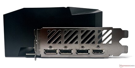 AorusGeForce RTX 4070 Ti Master - 端口。3x DisplayPort 1.4a-out, 1x HDMI 2.1-out