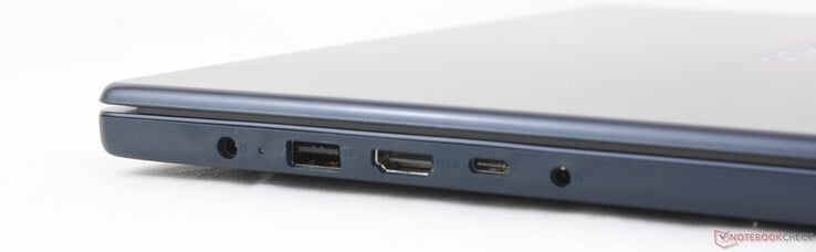 左：交流适配器、USB-A（5 Gbps）、HDMI 1.4、USB-C（5 Gbps）w/ Power Delivery 3.0 + DisplayPort 1.2、3.5 毫米耳机