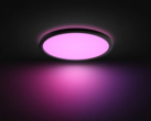 飞利浦 Hue Tento 是一款圆形吸顶灯，有多种版本可供选择。(图片来源：Philips Hue）