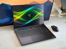 88.2% 评测评分:Razer Blade 18 (2026)