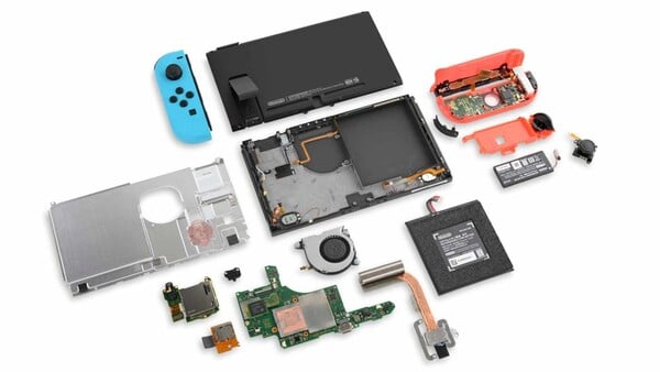 任天堂既不提供官方维修指南，也不提供 Switch 的替换零件。(图片来源：iFixit）