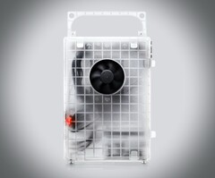 Teenage Engineering 的最新 PC 机箱由透明塑料制成。(图片来源：Teenage Engineering）