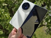 vivo X 折叠 5 将比图中的 vivo X 折叠 3 更轻（图片来源：Notebookcheck）