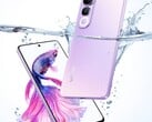 vivo Y400（图中为紫黄昏色）具有 IP68 和 IP69 防水等级（图片来源：vivo）。