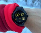 谷歌 Pixel Watch 2 和其他搭载 Wear OS 4 的智能手表的新功能即将推出。(图片：Benedikt Winkel）