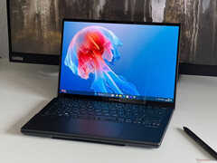 华硕 Zenbook Duo OLED (2024)