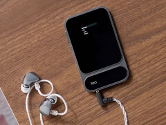 Khadas Tea Pro 便携式 DAC 可以驱动平衡和非平衡耳机，享受高分辨率音乐。(图片来源：卡达斯）