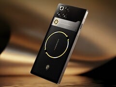 RedMagic 11 Pro+ 黄金传奇限量版现已在印度上市（图片来源：RedMagic）