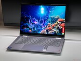 敞篷车内的 1,000 nit OLED，120 Hz - 联想 Yoga 7 14 2in1 G10 评测