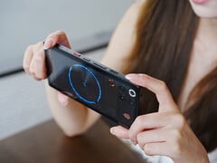 11S Pro+ 预计将作为 11S Pro 在全球发布。图：游戏手机背面图。 